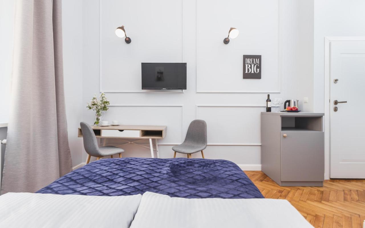 Traveler'S Best Choice - Old Town Guesthouse - By Upstairs Krakau Buitenkant foto