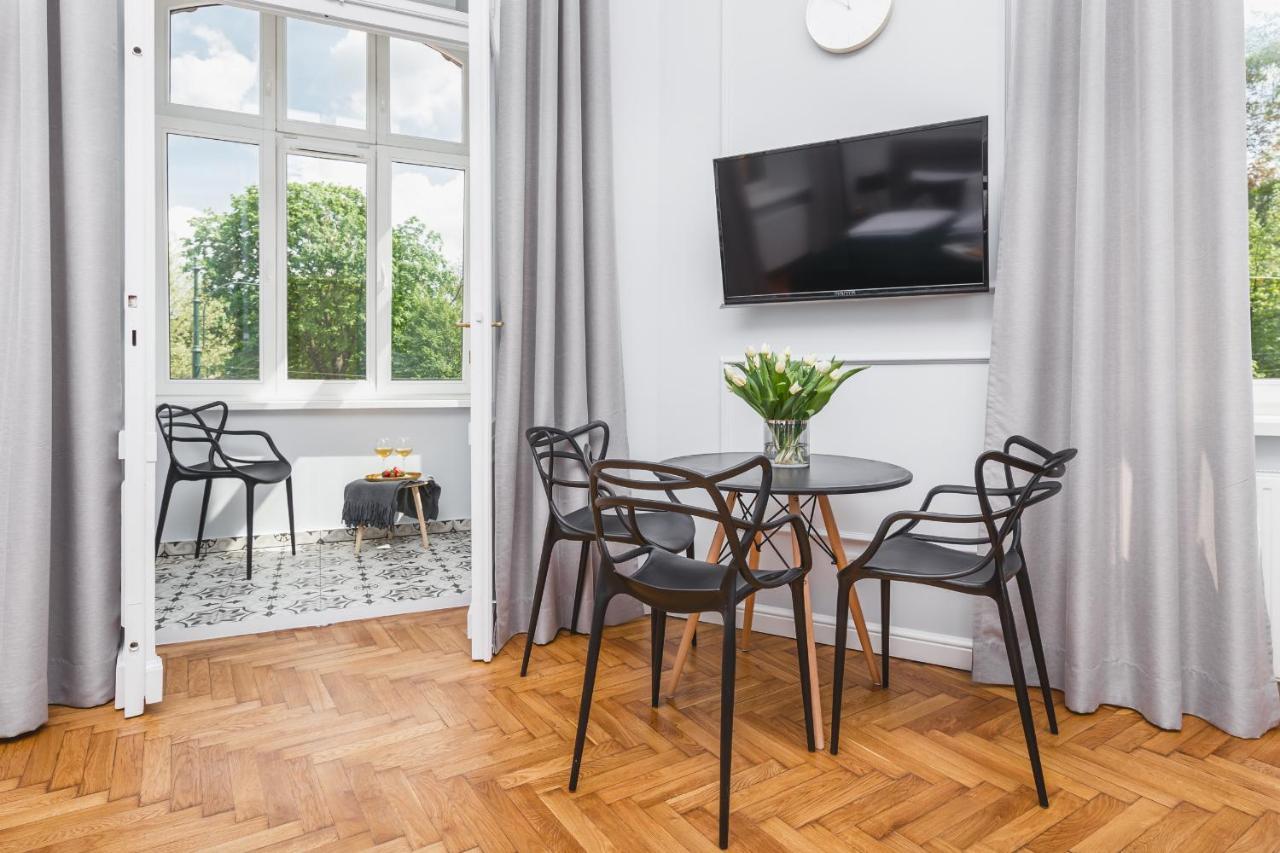 Traveler'S Best Choice - Old Town Guesthouse - By Upstairs Krakau Buitenkant foto